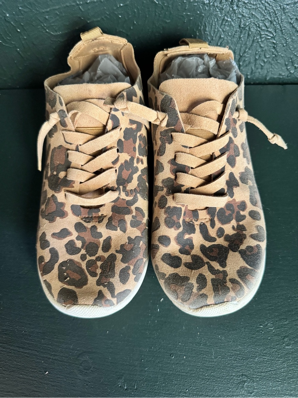 Women’s Leopard Print Casual Sneakers - Tan